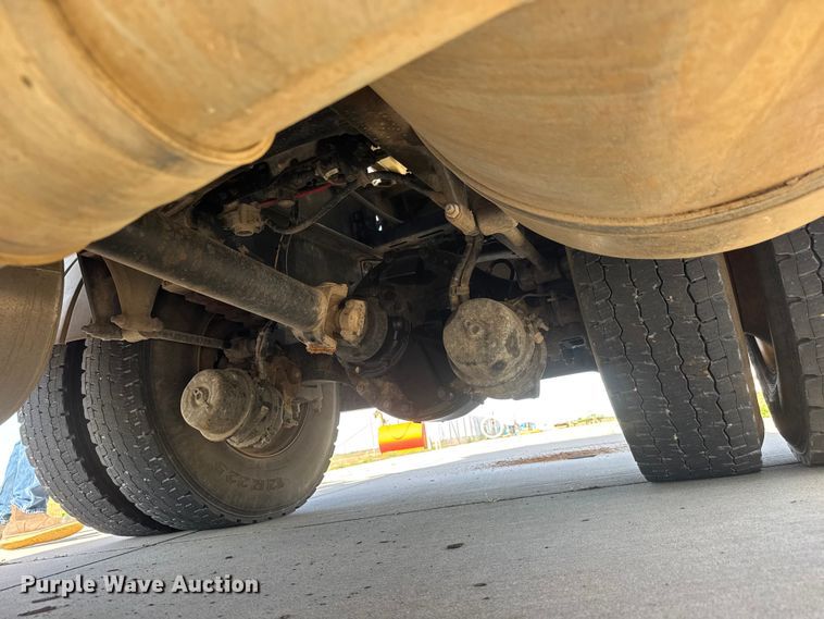 image for item MX9285 2014 Freightliner 114SD sewer jetter truck