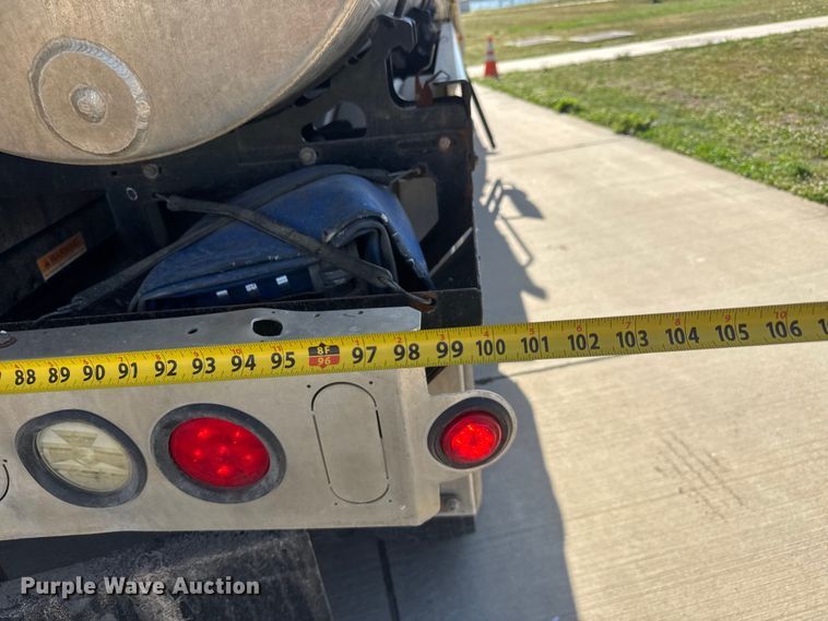 image for item MX9285 2014 Freightliner 114SD sewer jetter truck