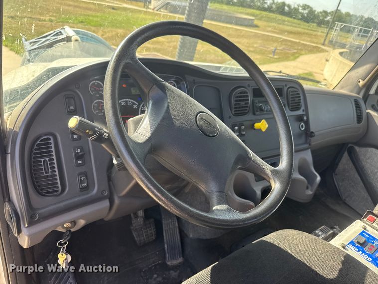 image for item MX9285 2014 Freightliner 114SD sewer jetter truck