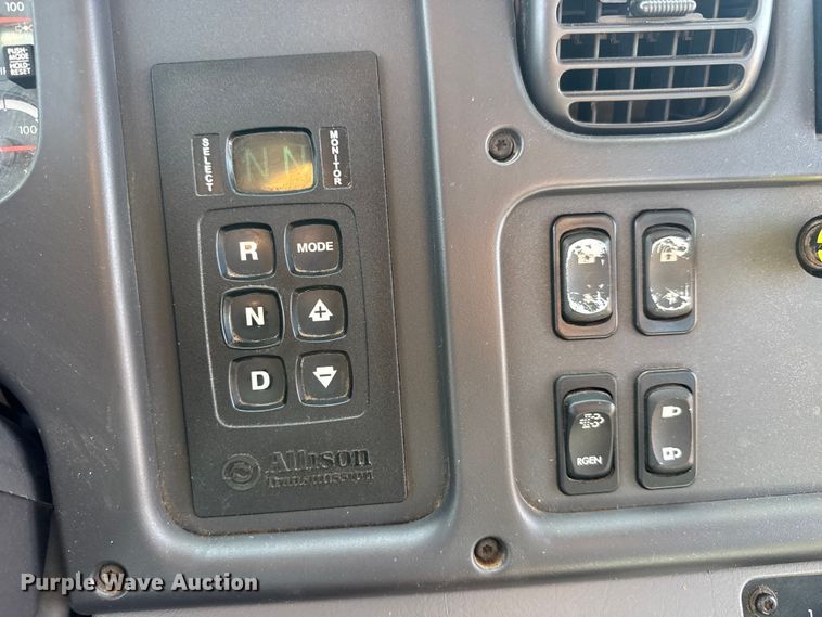 image for item MX9285 2014 Freightliner 114SD sewer jetter truck