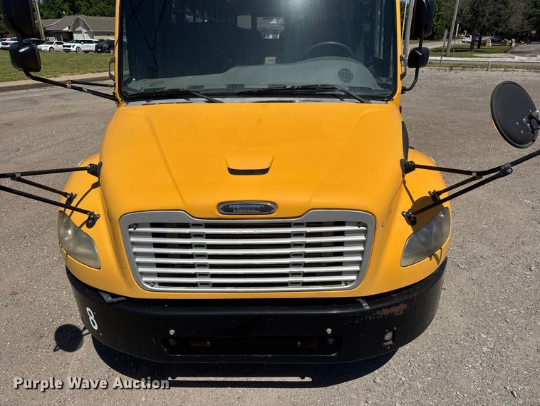 image for item MX9286 2008 Freightliner B2 school bus