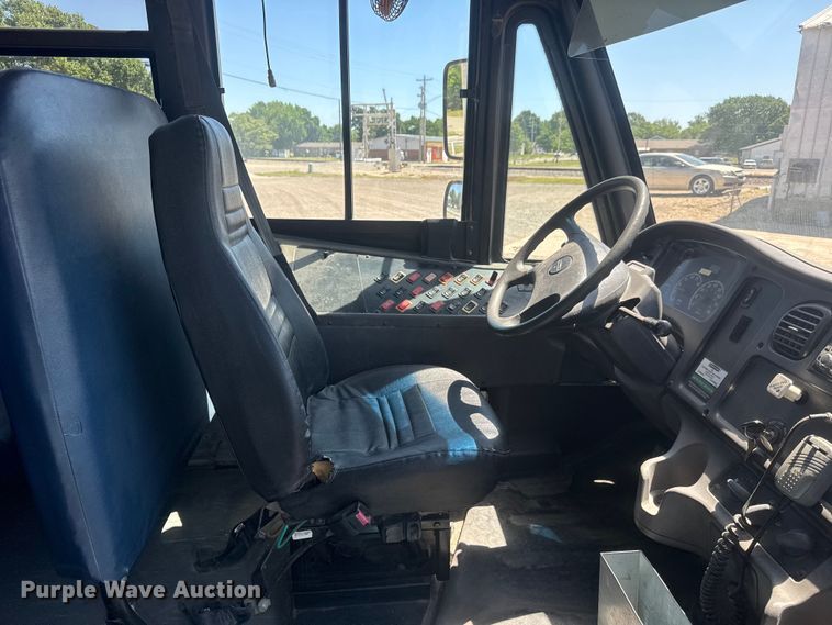image for item MX9286 2008 Freightliner B2 school bus