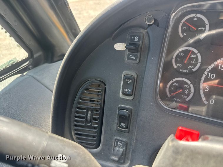 image for item MX9286 2008 Freightliner B2 school bus