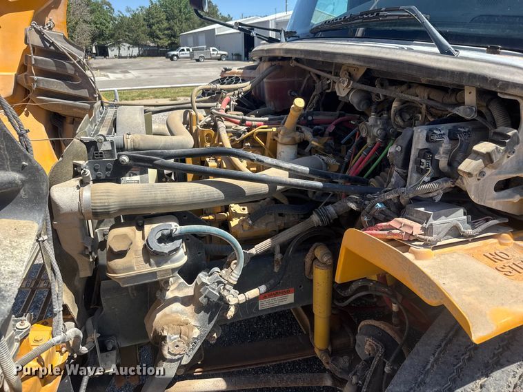 image for item MX9286 2008 Freightliner B2 school bus