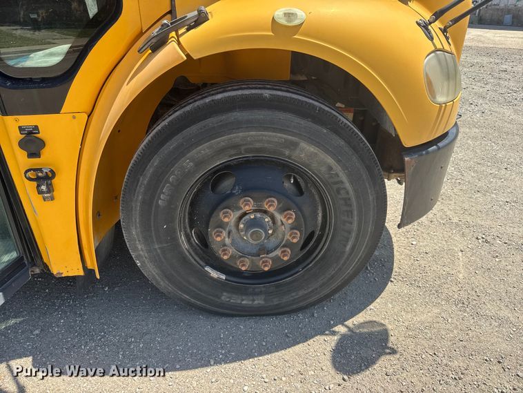 image for item MX9286 2008 Freightliner B2 school bus