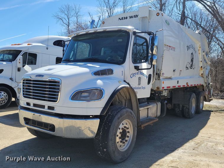 image for item NK9917 2014 Freightliner Business Class M2 refuse truck