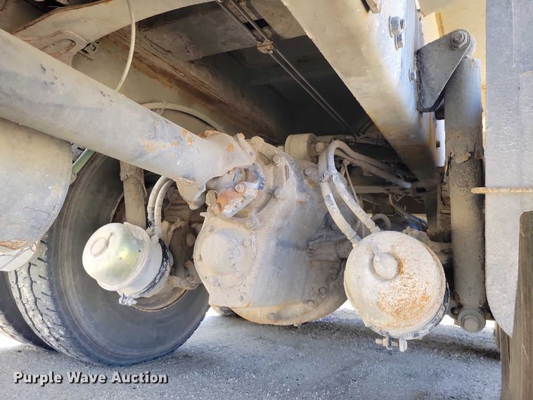 image for item NK9917 2014 Freightliner Business Class M2 refuse truck