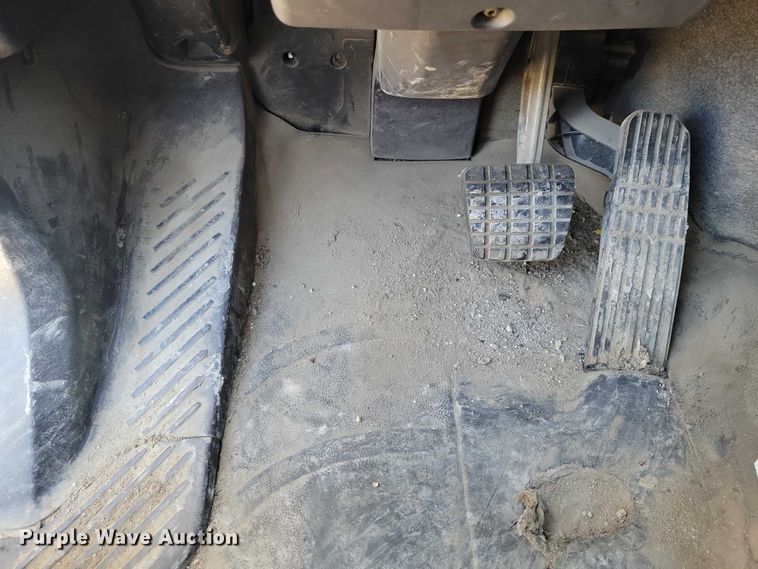 image for item NK9917 2014 Freightliner Business Class M2 refuse truck