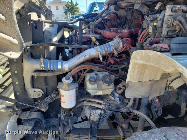 image for item NK9917 2014 Freightliner Business Class M2 refuse truck