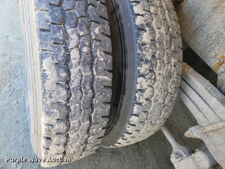 image for item NK9917 2014 Freightliner Business Class M2 refuse truck