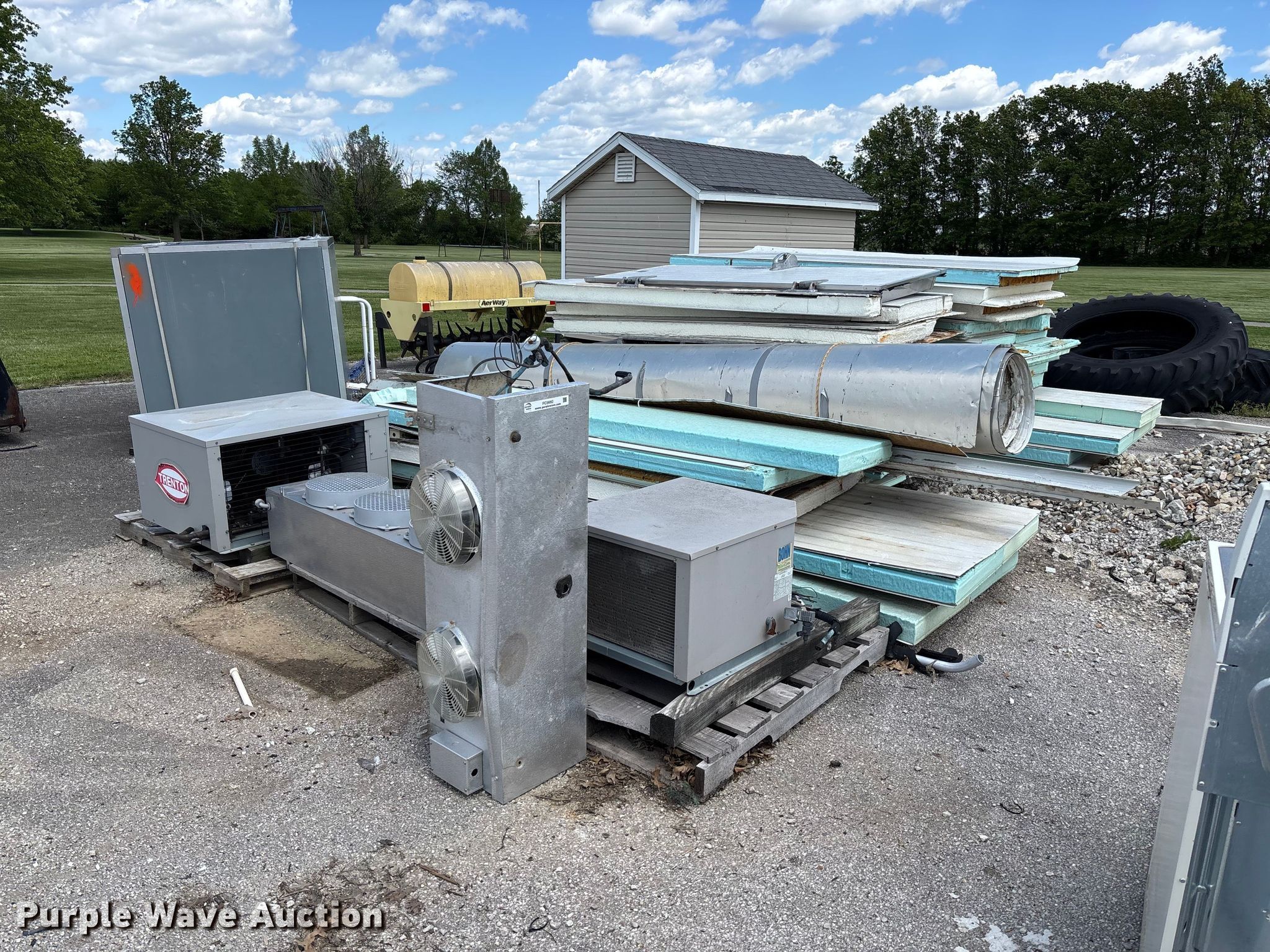 Walk-in freezer in Montgomery City, MO | Item FC5692 for sale