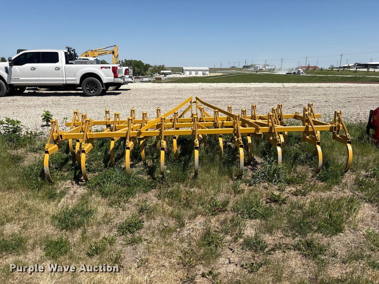 image for item DO5212 Field cultivator