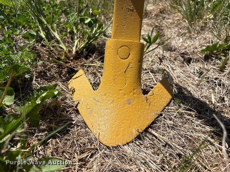 image for item DO5212 Field cultivator