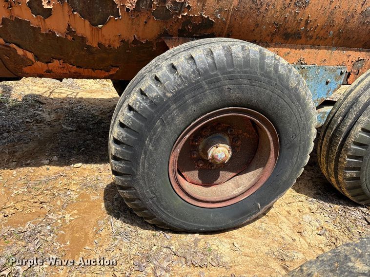 image for item DV4295 Liquid manure spreader