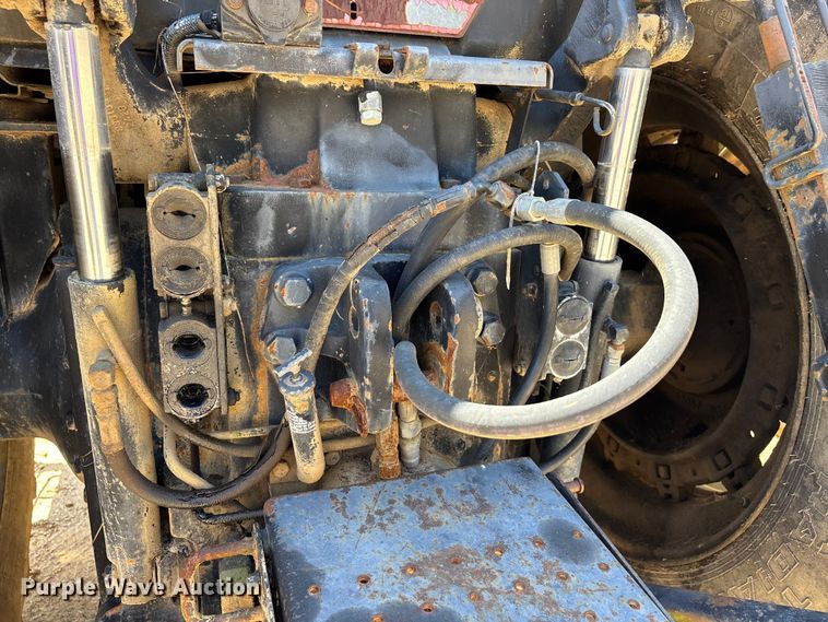 image for item DV4296 Case IH 7140 MFWD tractor