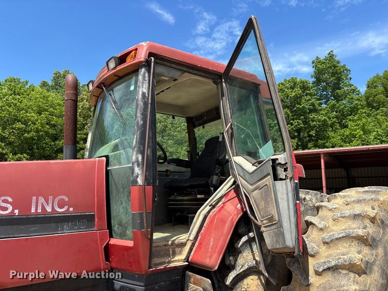 image for item DV4296 Case IH 7140 MFWD tractor