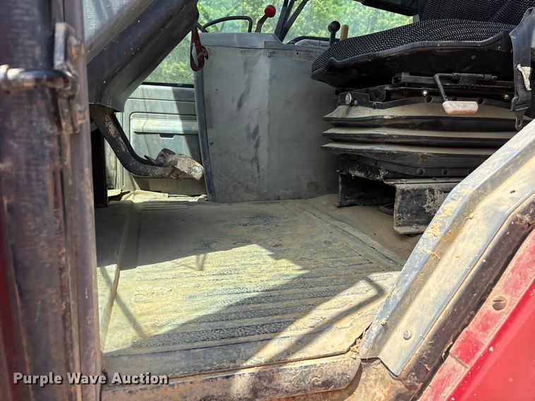 image for item DV4296 Case IH 7140 MFWD tractor