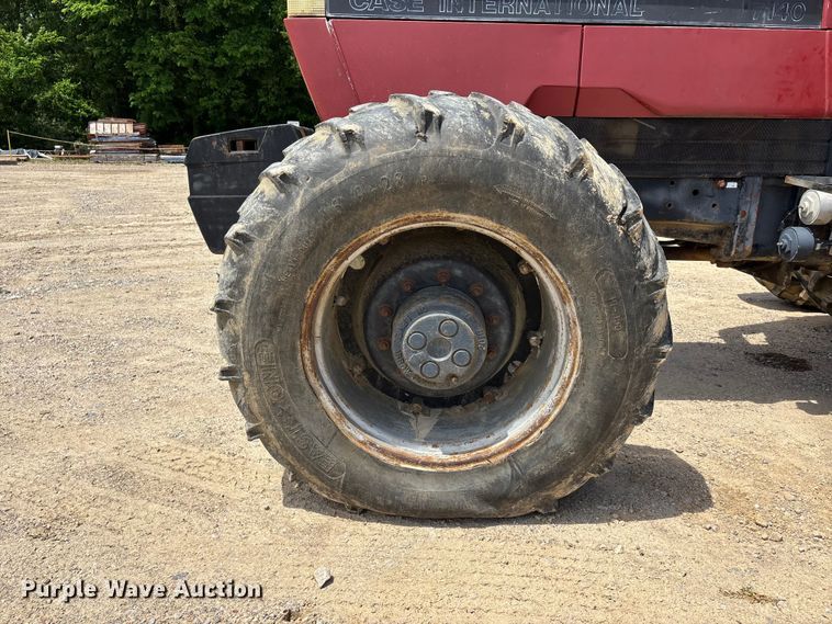 image for item DV4296 Case IH 7140 MFWD tractor