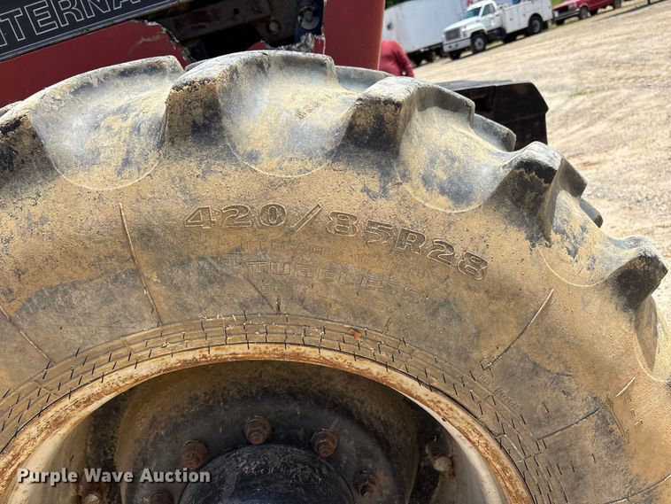 image for item DV4296 Case IH 7140 MFWD tractor