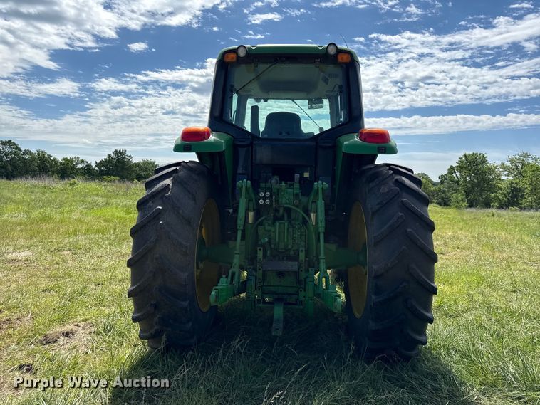 image for item DZ4460 2015 John Deere 6150M MFWD tractor