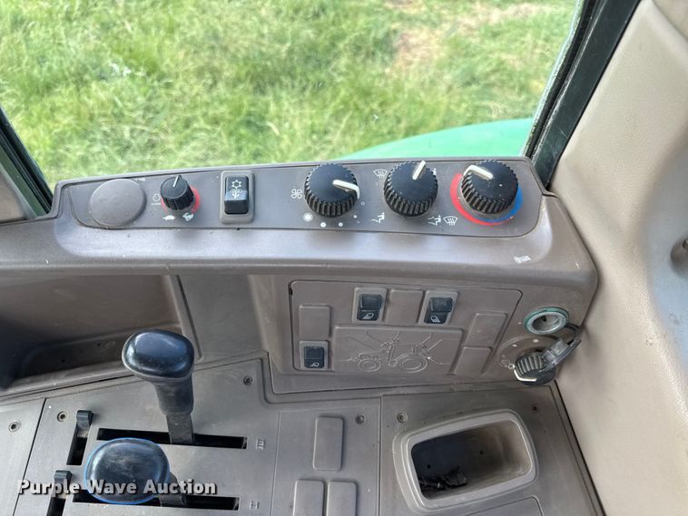 image for item DZ4460 2015 John Deere 6150M MFWD tractor