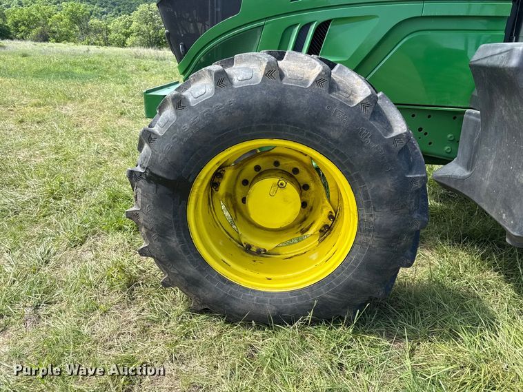 image for item DZ4460 2015 John Deere 6150M MFWD tractor