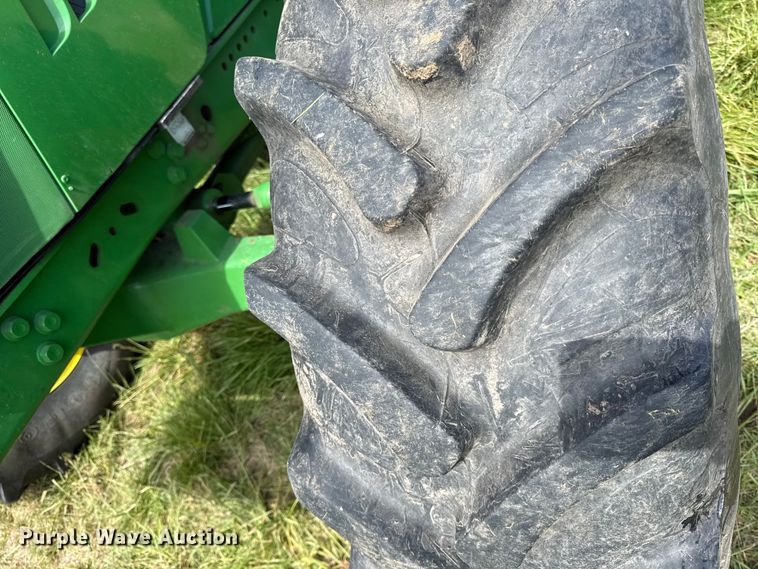 image for item DZ4460 2015 John Deere 6150M MFWD tractor