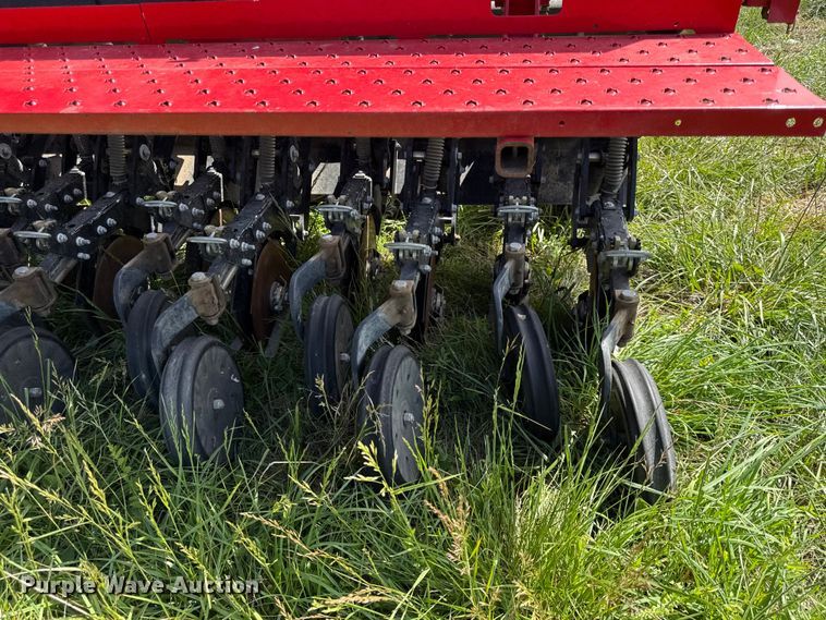 image for item DZ4461 Sunflower 9413 grain drill