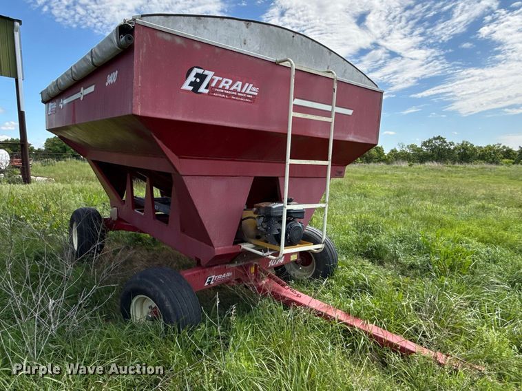 image for item DZ4462 EZ trail 3400 gravity wagon