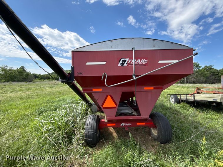 image for item DZ4462 EZ trail 3400 gravity wagon