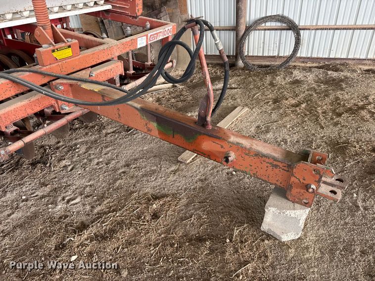 image for item DZ4465 Versdrill GT1006 grain drill
