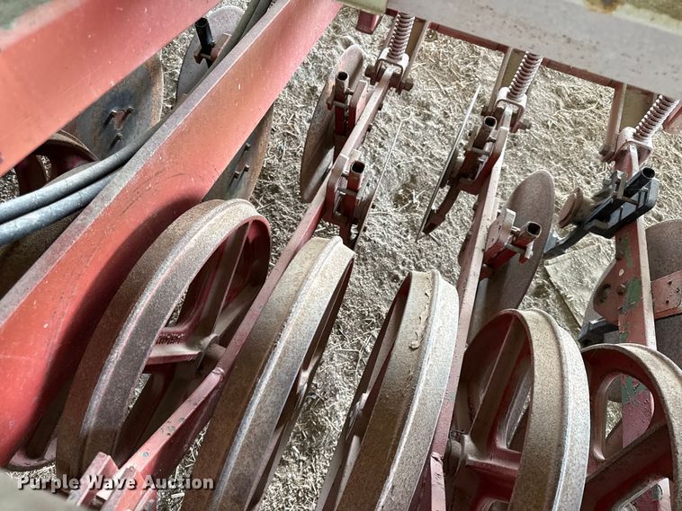 image for item DZ4465 Versdrill GT1006 grain drill