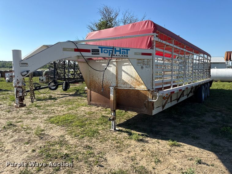 image for item DZ4470 2015 Top Hat BGN28X7-21E-F livestock trailer