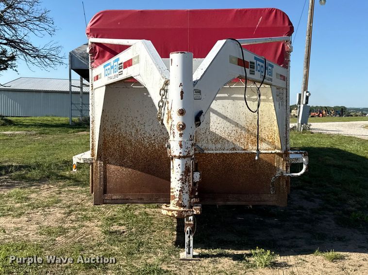 image for item DZ4470 2015 Top Hat BGN28X7-21E-F livestock trailer