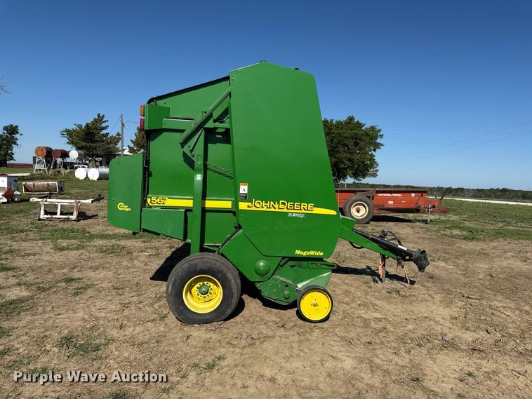 image for item DZ4474 John Deere 567 round baler