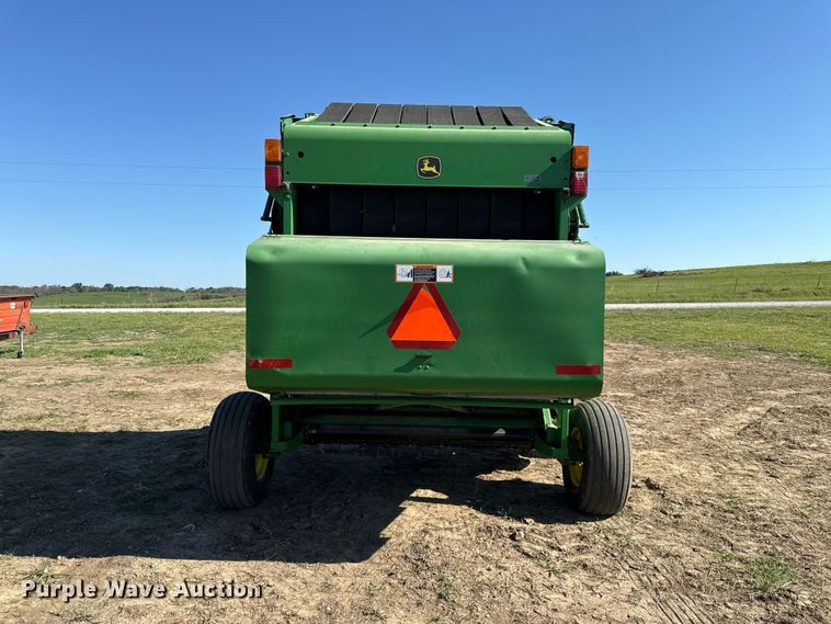 image for item DZ4474 John Deere 567 round baler