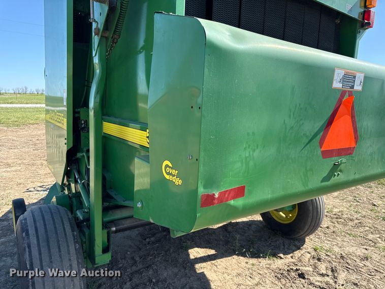 image for item DZ4474 John Deere 567 round baler