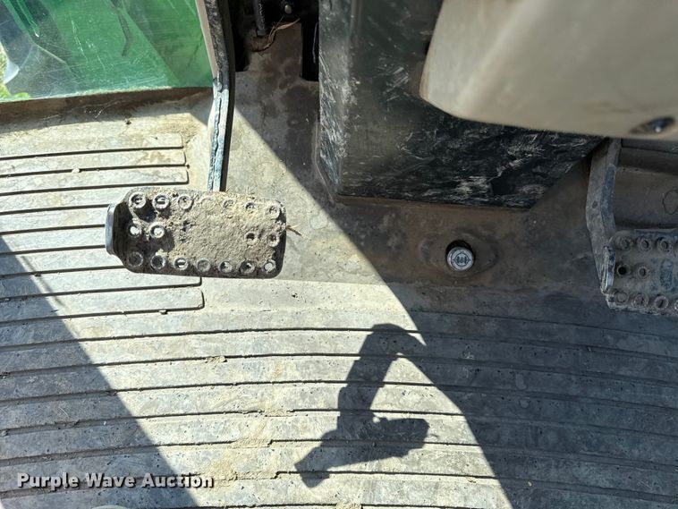 image for item DZ4475 John Deere 6615 tractor