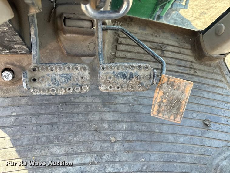 image for item DZ4475 John Deere 6615 tractor