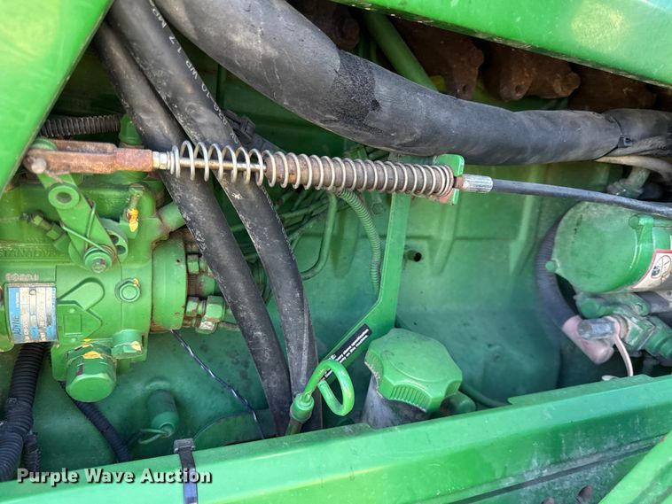 image for item DZ4476 2001 John Deere 7410 tractor