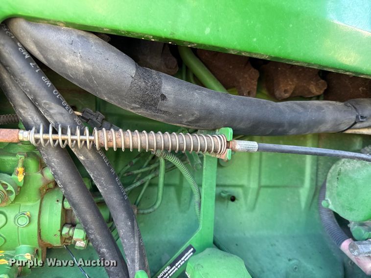 image for item DZ4476 2001 John Deere 7410 tractor