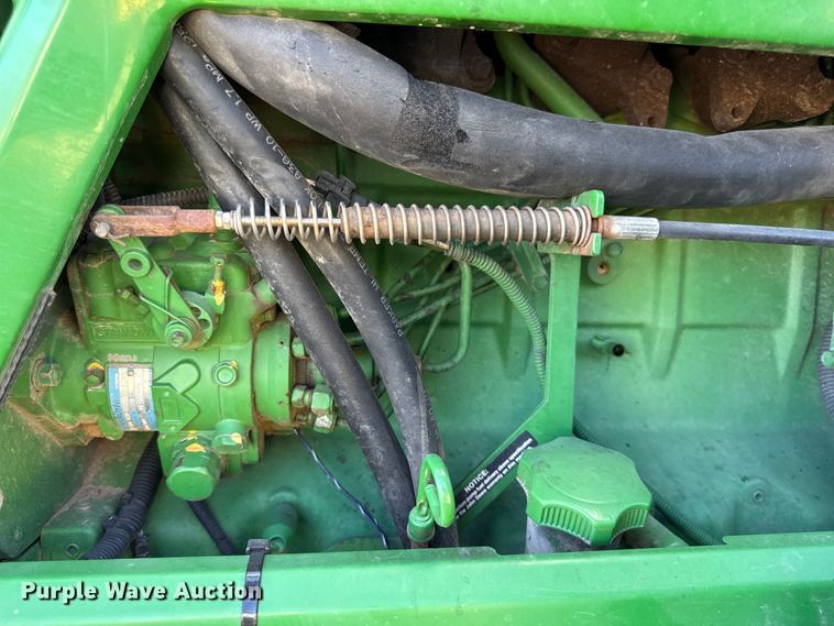 image for item DZ4476 2001 John Deere 7410 tractor