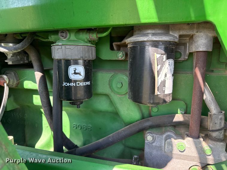 image for item DZ4476 2001 John Deere 7410 tractor