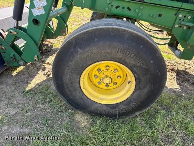 image for item DZ4476 2001 John Deere 7410 tractor