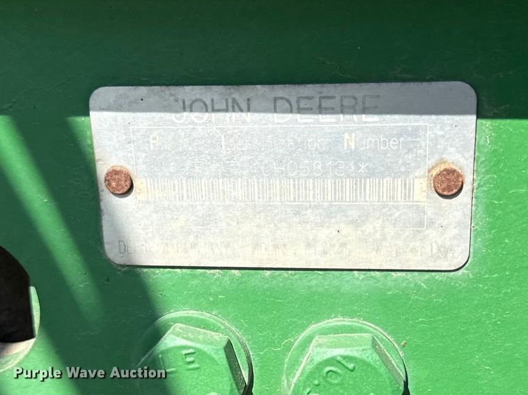 image for item DZ4476 2001 John Deere 7410 tractor