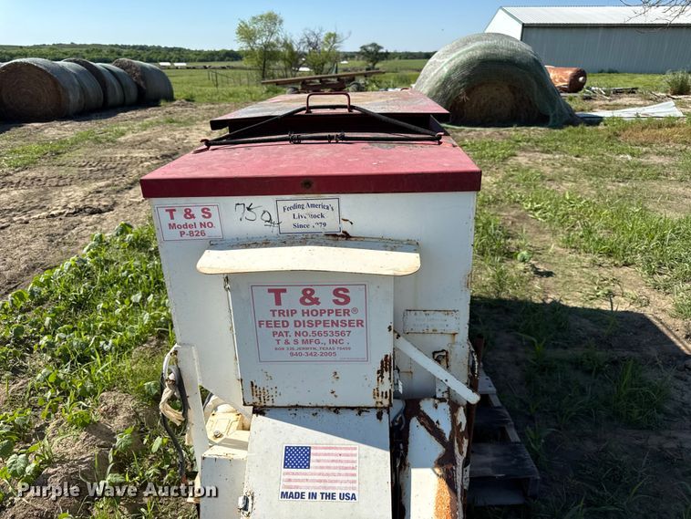 image for item DZ4478 (3) range feeders