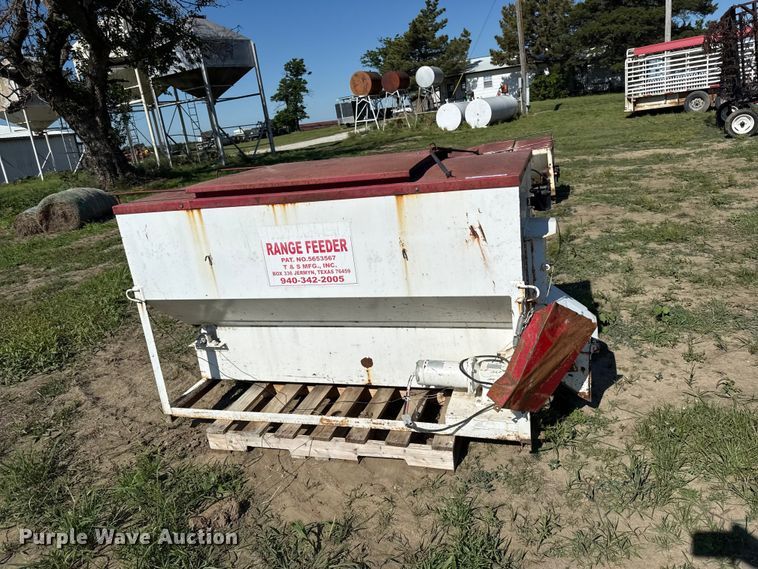 image for item DZ4478 (3) range feeders