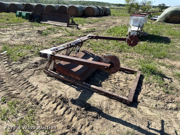 image for item DZ4479 Bale mover