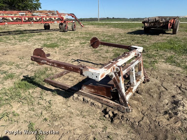 image for item DZ4479 Bale mover