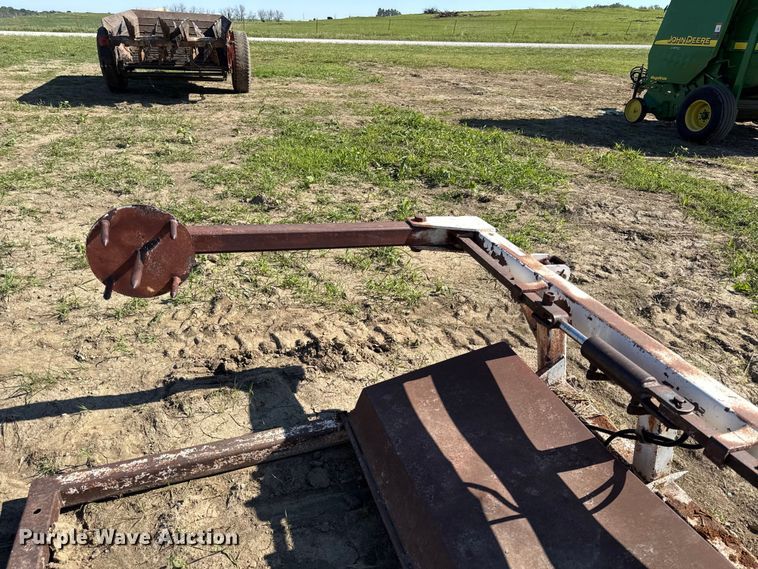 image for item DZ4479 Bale mover